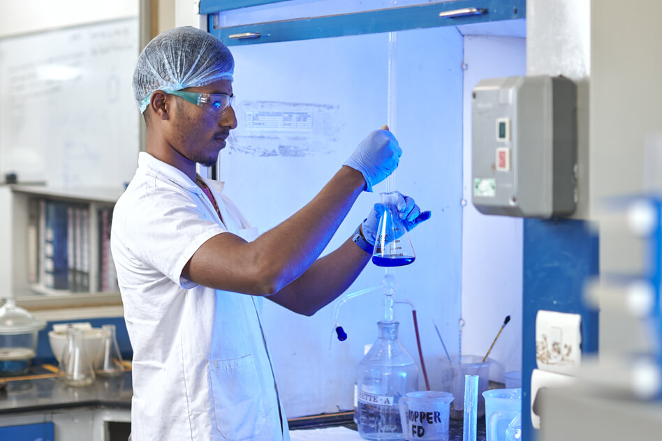 A technician is testing the Raw Material for the production of Paraformaldehyde 